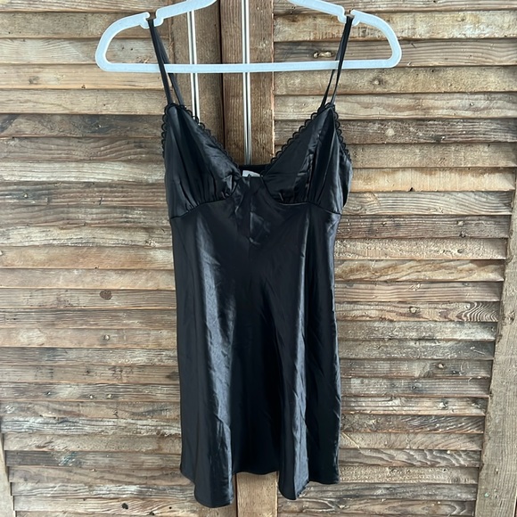 Princess Polly Dresses & Skirts - Princess Polly little black dresss